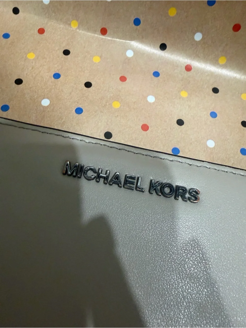 MICHAEL KORS Light Cream Leather Zip Wallet with Silver Logo